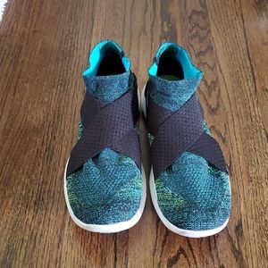 Nike Flynit Running Shoe